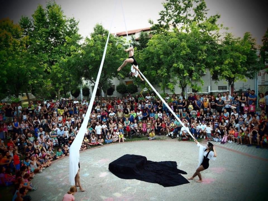 DROPS CIRCUS HOUSE (&Epsilon;&lambda;&lambda;ά&delta;&alpha;)